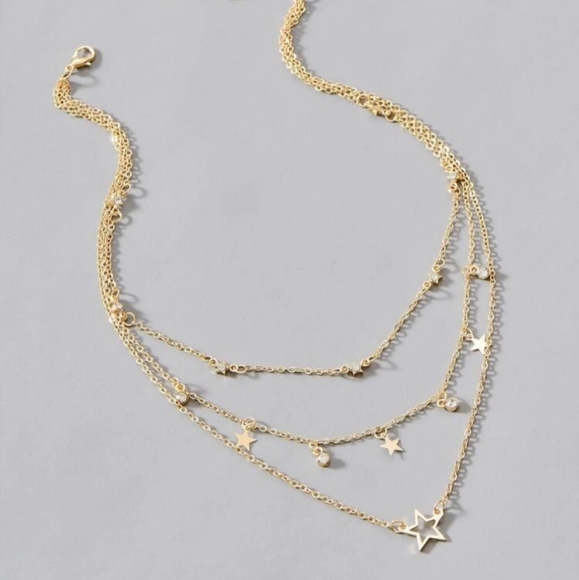 *Maeve* Star Layered Necklace - Picture 4 of 4